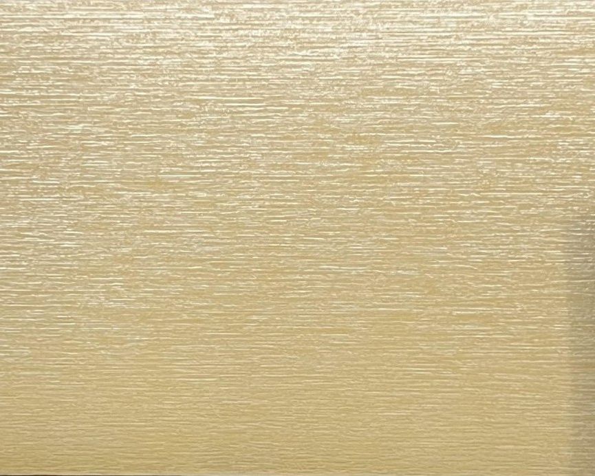 Golden, the finish close up