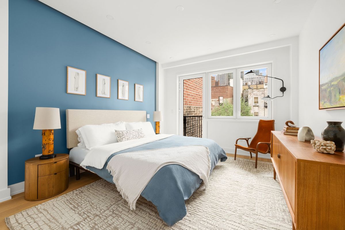 East 75th