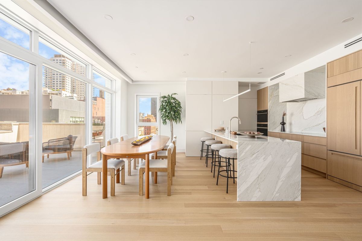 East 75th